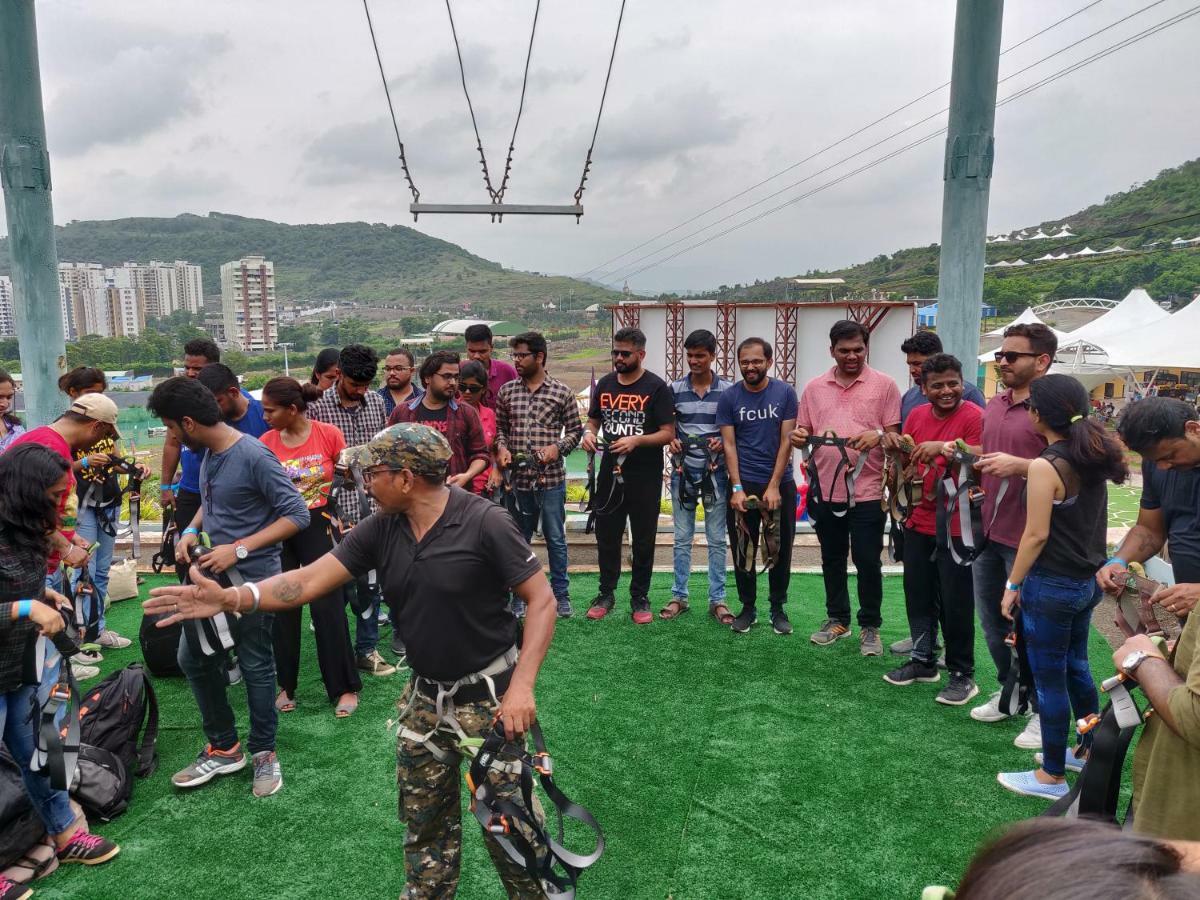 Sunnys World Hotel Pune Esterno foto